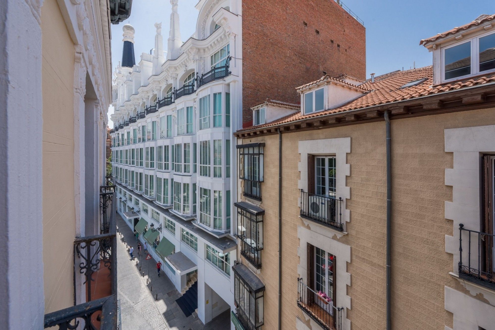 Apartamento - Barrio De Las Letras Madrid Exterior photo