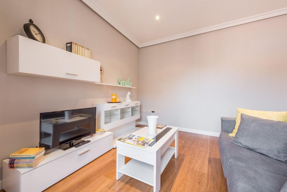 Apartamento - Barrio De Las Letras Madrid Exterior photo
